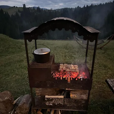 Appartamento мелодія гір .апартаменти з видом на гори . Vorokhta