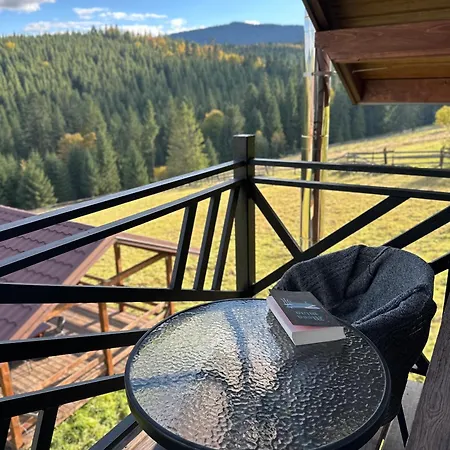 мелодія гір .апартаменти з видом на гори . Appartamento